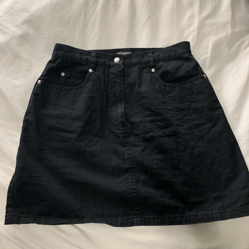 🦋(3/$15) NAF NAF black denim skirt